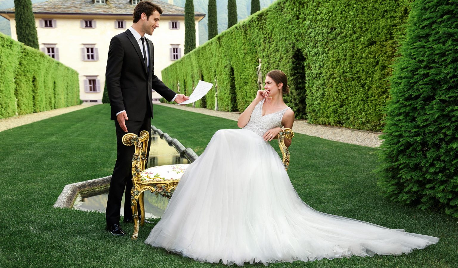 What Are Wedding Dress Trunk Shows? Elaine Rawlings